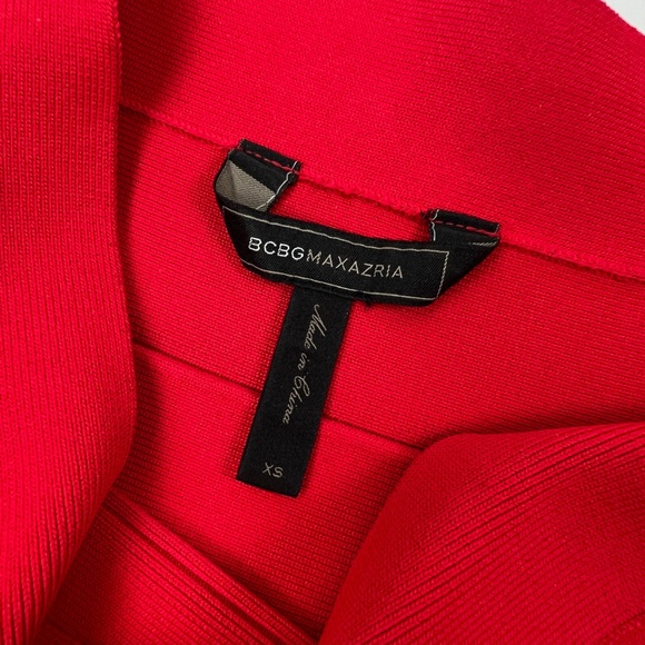 BCBGMAXAZRIA 'Simone' Textured Power Mini Skirt Bodycon (Red Berry) XS - Picture 3 of 4